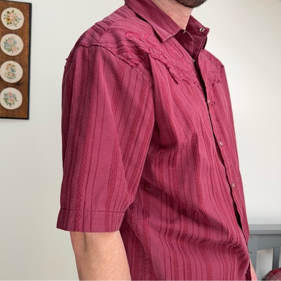 Vintage 90s Burgundy Pearl Snap Button Embroidered Western Shirt - Picture 2 of 9